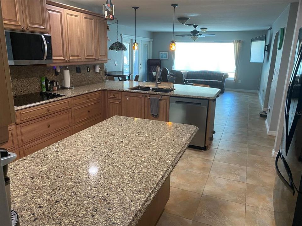 For Sale: $739,000 (4 beds, 3 baths, 2564 Square Feet)