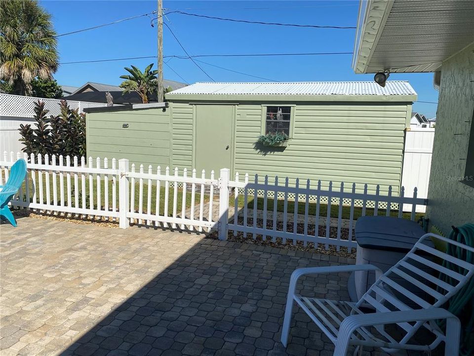 For Sale: $739,000 (4 beds, 3 baths, 2564 Square Feet)