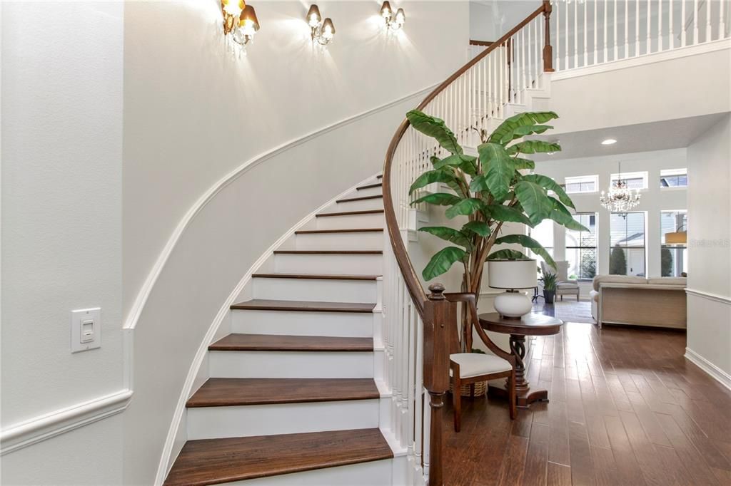 待售: $2,200,000 (5 贝兹, 4 浴室, 4823 平方英尺)