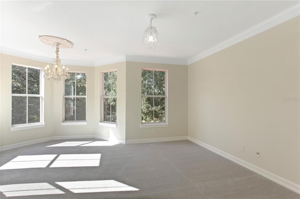 待售: $2,200,000 (5 贝兹, 4 浴室, 4823 平方英尺)