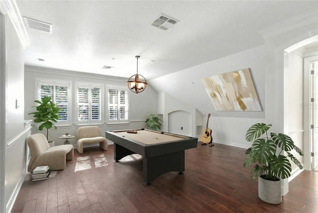 待售: $2,200,000 (5 贝兹, 4 浴室, 4823 平方英尺)