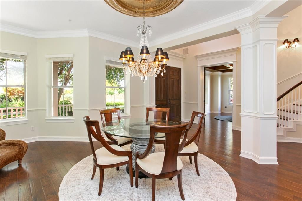 待售: $2,200,000 (5 贝兹, 4 浴室, 4823 平方英尺)