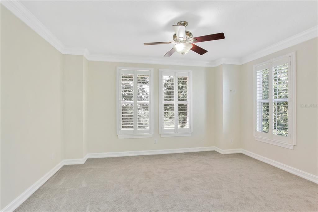 待售: $2,200,000 (5 贝兹, 4 浴室, 4823 平方英尺)