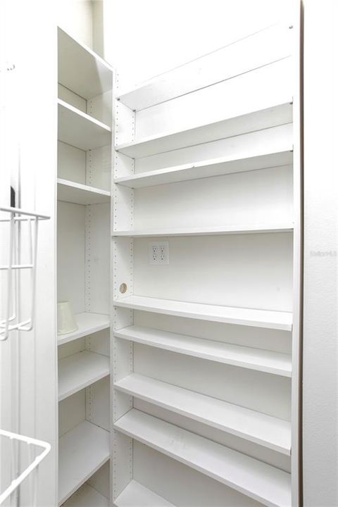 待售: $2,200,000 (5 贝兹, 4 浴室, 4823 平方英尺)