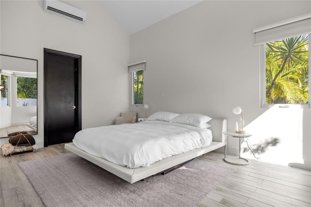 待售: $5,750,000 (4 贝兹, 4 浴室, 4000 平方英尺)