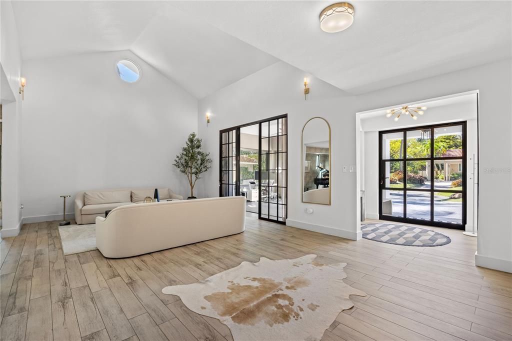 待售: $5,750,000 (4 贝兹, 4 浴室, 4000 平方英尺)