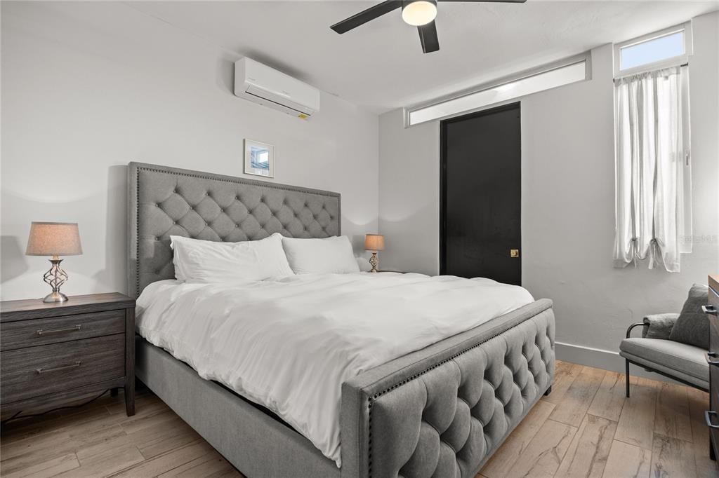 待售: $5,750,000 (4 贝兹, 4 浴室, 4000 平方英尺)