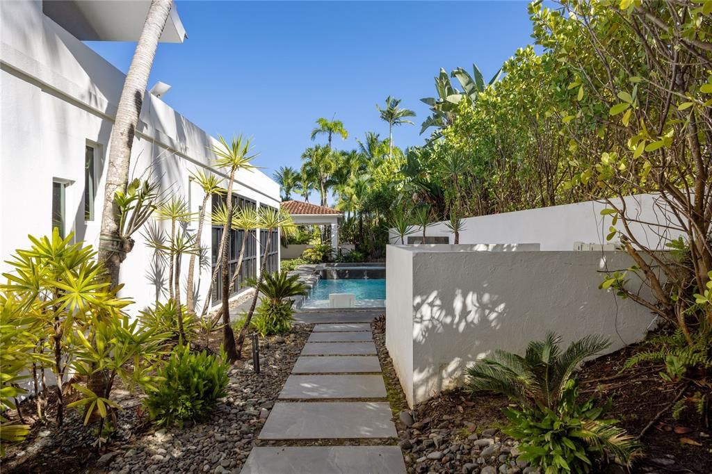 待售: $5,750,000 (4 贝兹, 4 浴室, 4000 平方英尺)