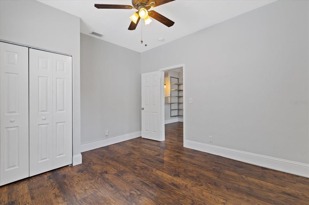 For Rent: $2,650 (3 beds, 2 baths, 1250 Square Feet)