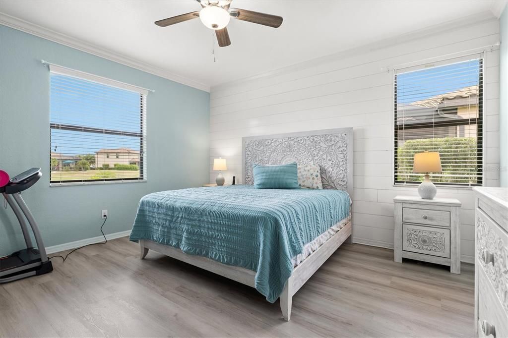 待售: $510,000 (4 贝兹, 3 浴室, 2025 平方英尺)