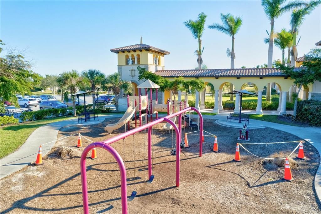 待售: $510,000 (4 贝兹, 3 浴室, 2025 平方英尺)