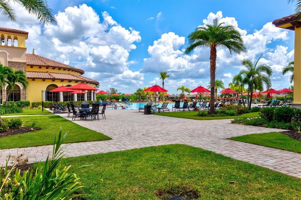 待售: $510,000 (4 贝兹, 3 浴室, 2025 平方英尺)