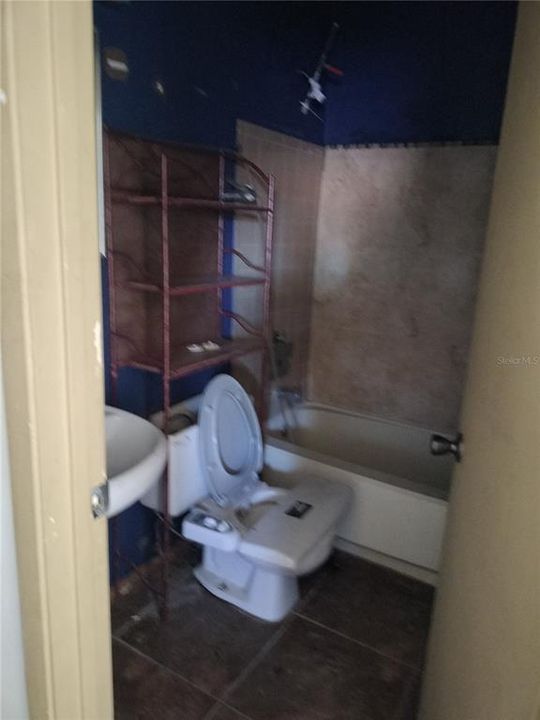 For Sale: $102,960 (2 beds, 2 baths, 966 Square Feet)