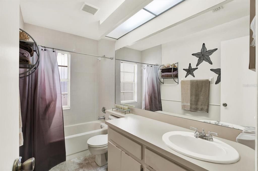 待售: $319,000 (3 贝兹, 2 浴室, 1408 平方英尺)