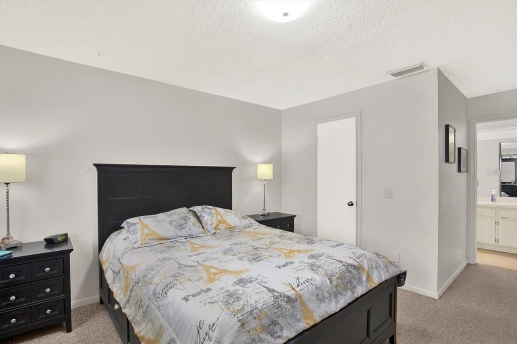 待售: $319,000 (3 贝兹, 2 浴室, 1408 平方英尺)