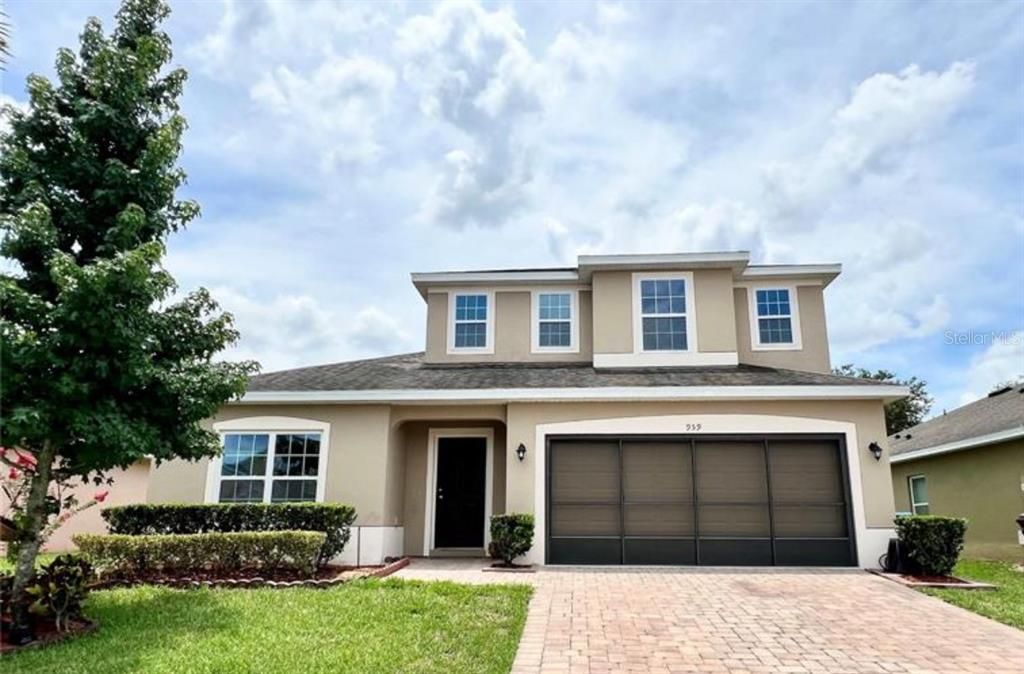 出租: $2,300 (4 贝兹, 3 浴室, 2624 平方英尺)