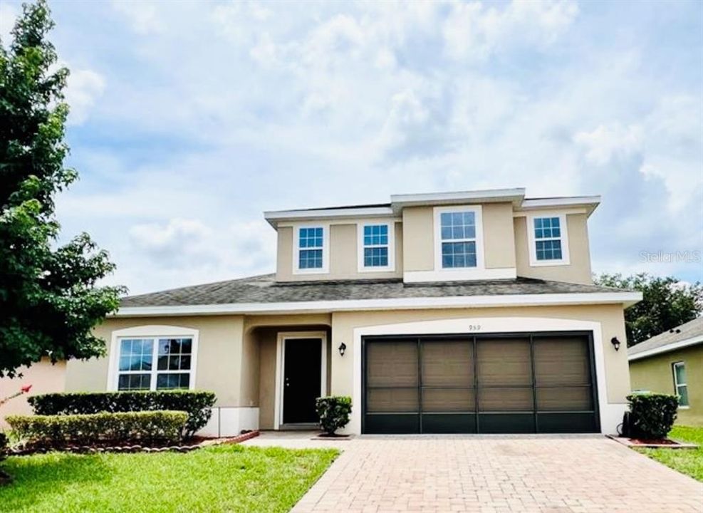 出租: $2,300 (4 贝兹, 3 浴室, 2624 平方英尺)