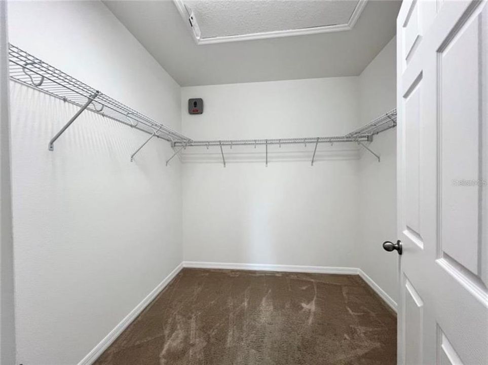 出租: $2,300 (4 贝兹, 3 浴室, 2624 平方英尺)