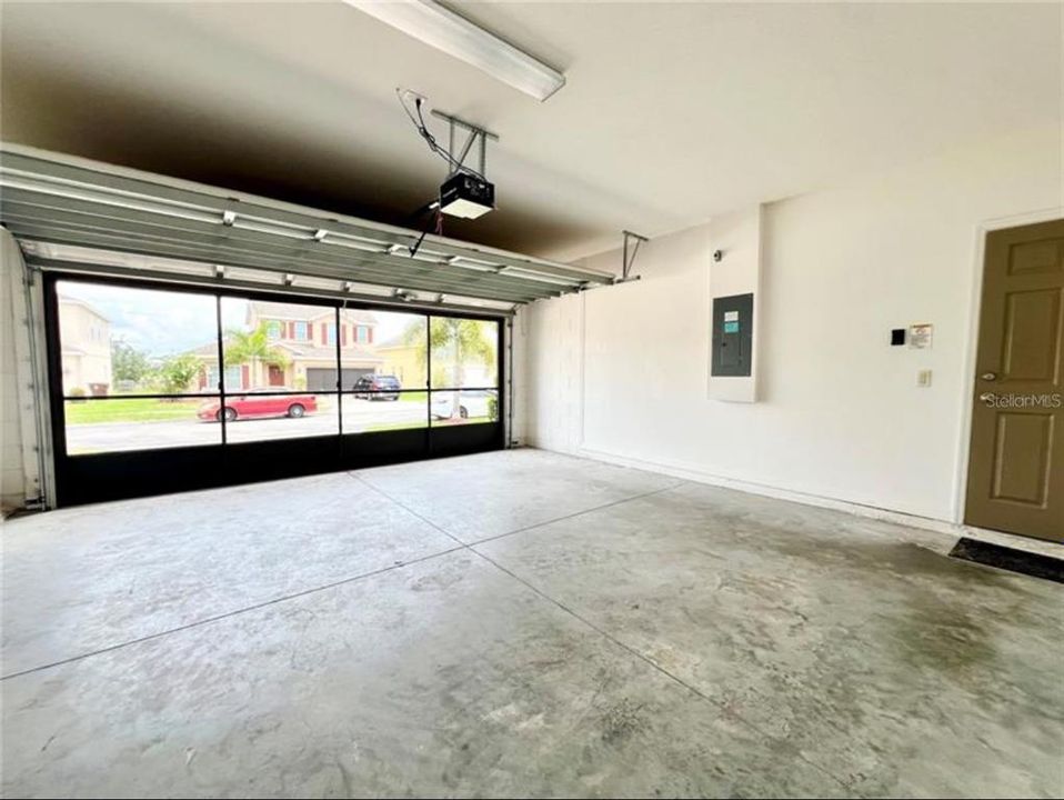 出租: $2,300 (4 贝兹, 3 浴室, 2624 平方英尺)