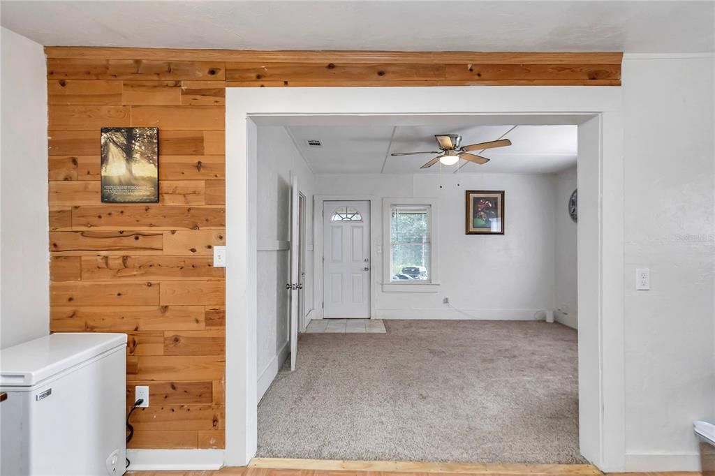 На продажу: $435,000 (5 спален, 4 ванн, 2081 Квадратных фут)