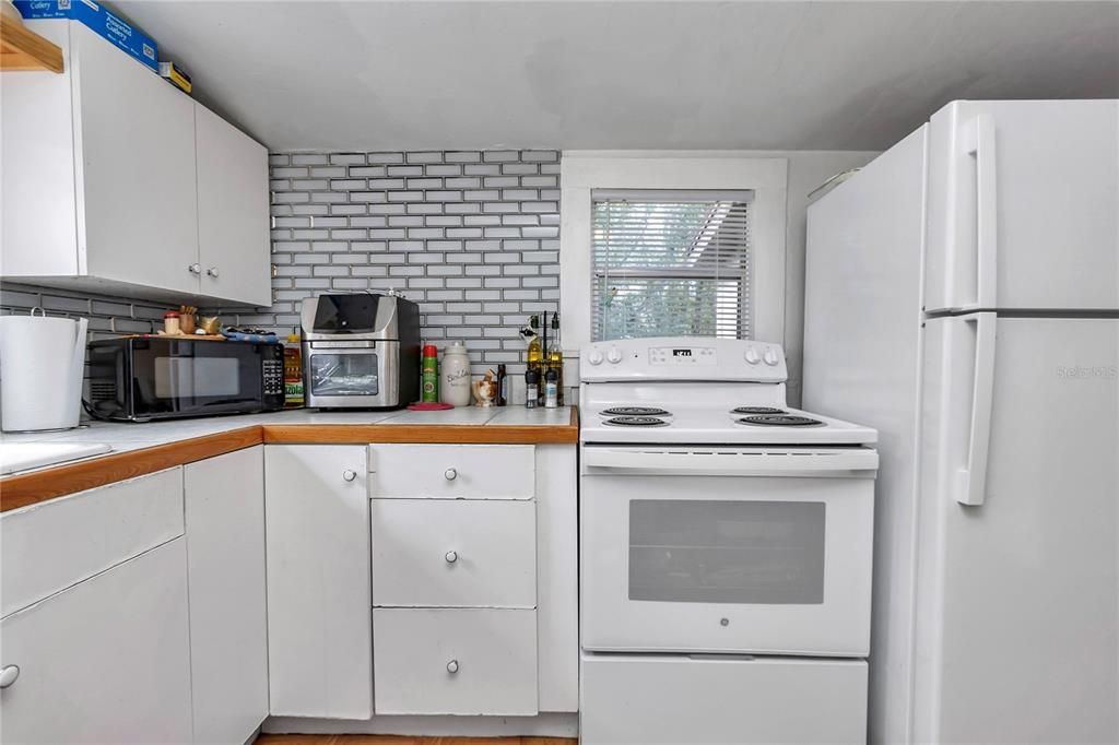 На продажу: $435,000 (5 спален, 4 ванн, 2081 Квадратных фут)