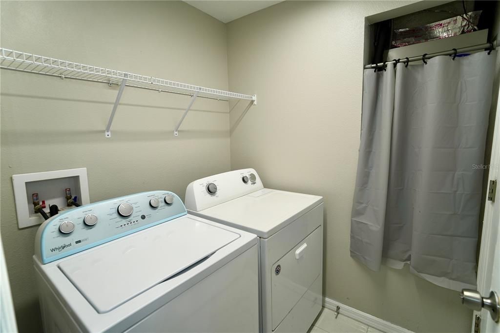 На продажу: $324,000 (3 спален, 2 ванн, 1440 Квадратных фут)