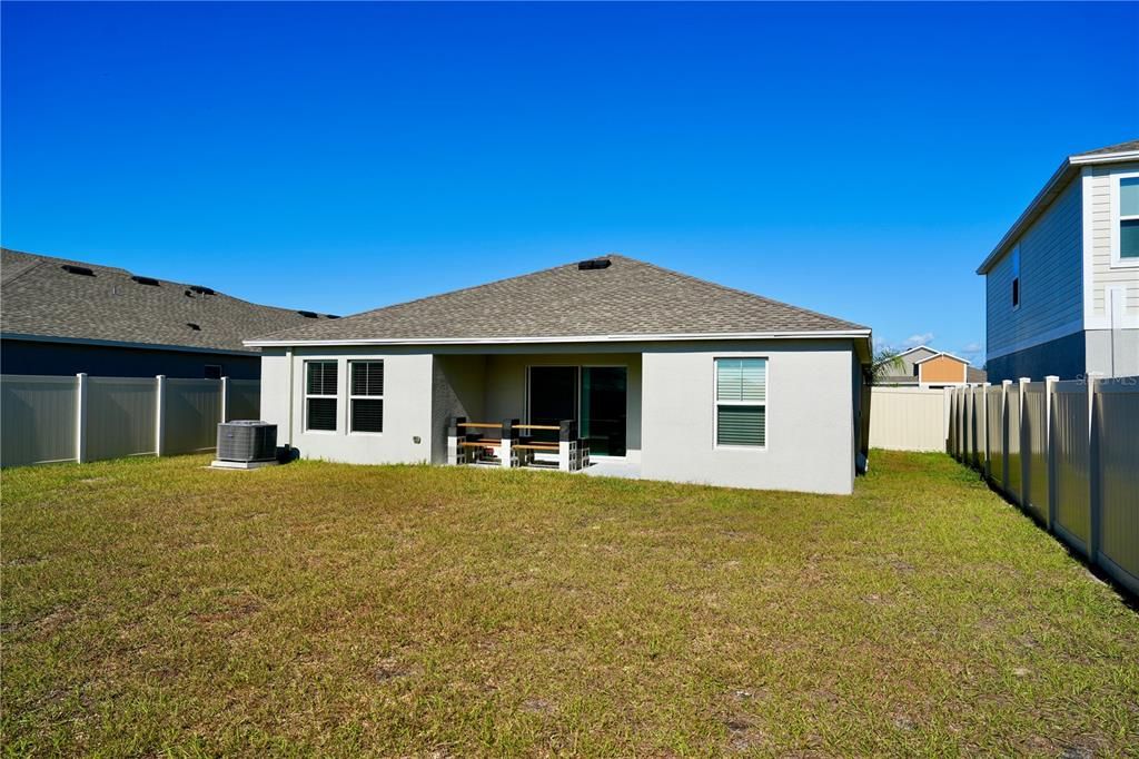 На продажу: $324,000 (3 спален, 2 ванн, 1440 Квадратных фут)