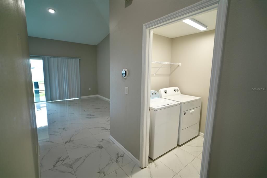 На продажу: $324,000 (3 спален, 2 ванн, 1440 Квадратных фут)