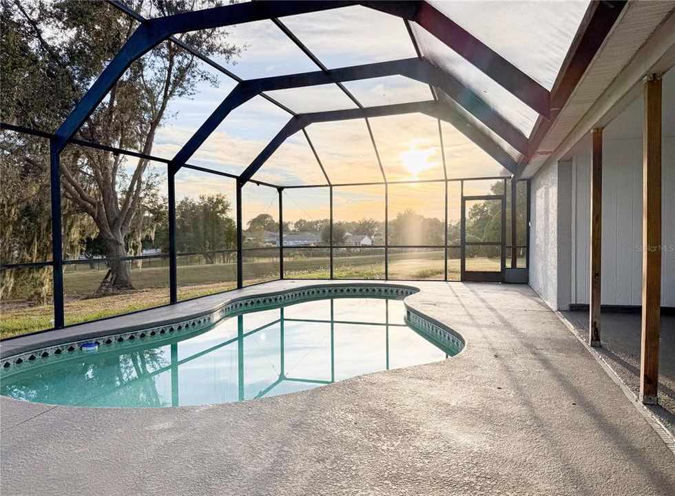 待售: $325,000 (3 贝兹, 2 浴室, 1572 平方英尺)