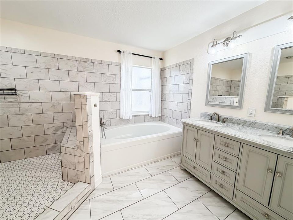 待售: $325,000 (3 贝兹, 2 浴室, 1572 平方英尺)