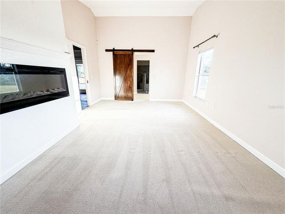 待售: $325,000 (3 贝兹, 2 浴室, 1572 平方英尺)