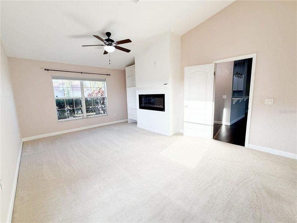 待售: $325,000 (3 贝兹, 2 浴室, 1572 平方英尺)