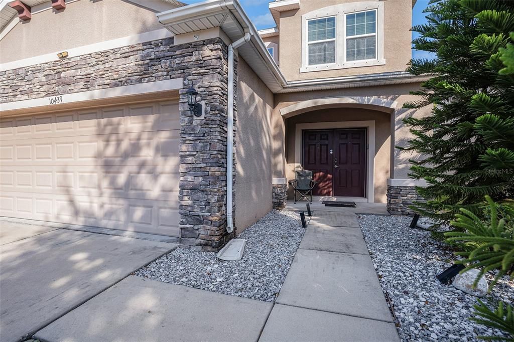 For Sale: $475,000 (4 beds, 2 baths, 3041 Square Feet)