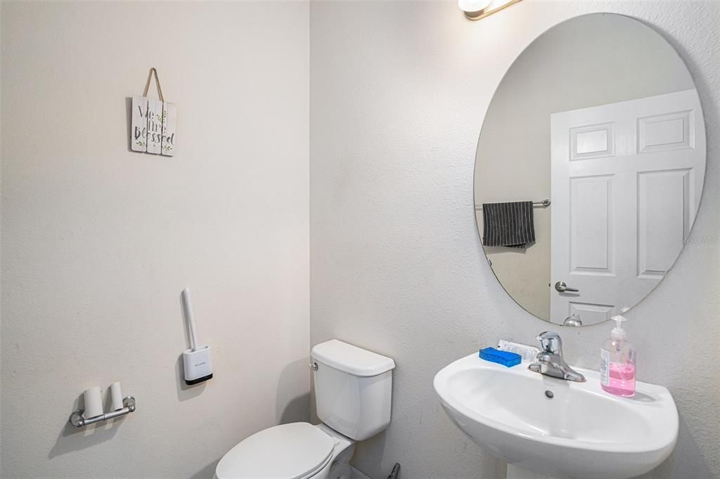 For Sale: $475,000 (4 beds, 2 baths, 3041 Square Feet)