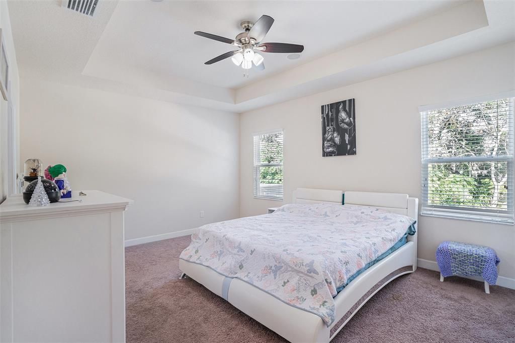 For Sale: $475,000 (4 beds, 2 baths, 3041 Square Feet)