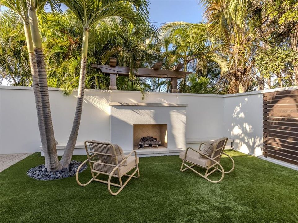 For Sale: $3,750,000 (4 beds, 4 baths, 5091 Square Feet)