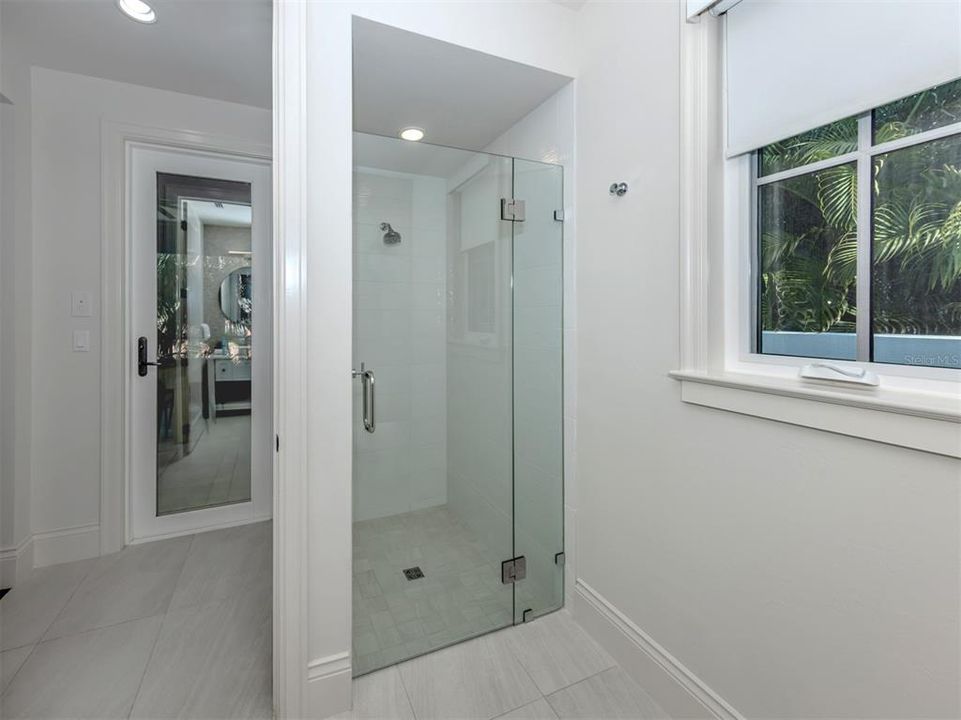 For Sale: $3,750,000 (4 beds, 4 baths, 5091 Square Feet)