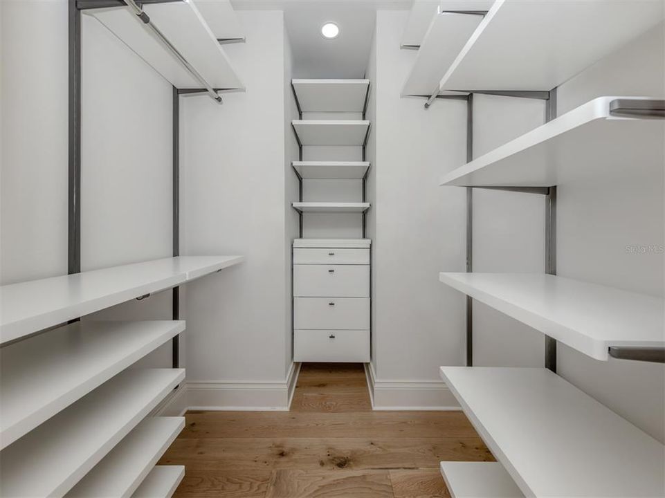 For Sale: $3,750,000 (4 beds, 4 baths, 5091 Square Feet)