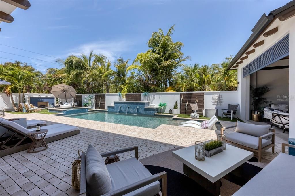 For Sale: $3,750,000 (4 beds, 4 baths, 5091 Square Feet)