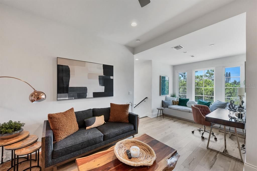 For Sale: $3,750,000 (4 beds, 4 baths, 5091 Square Feet)