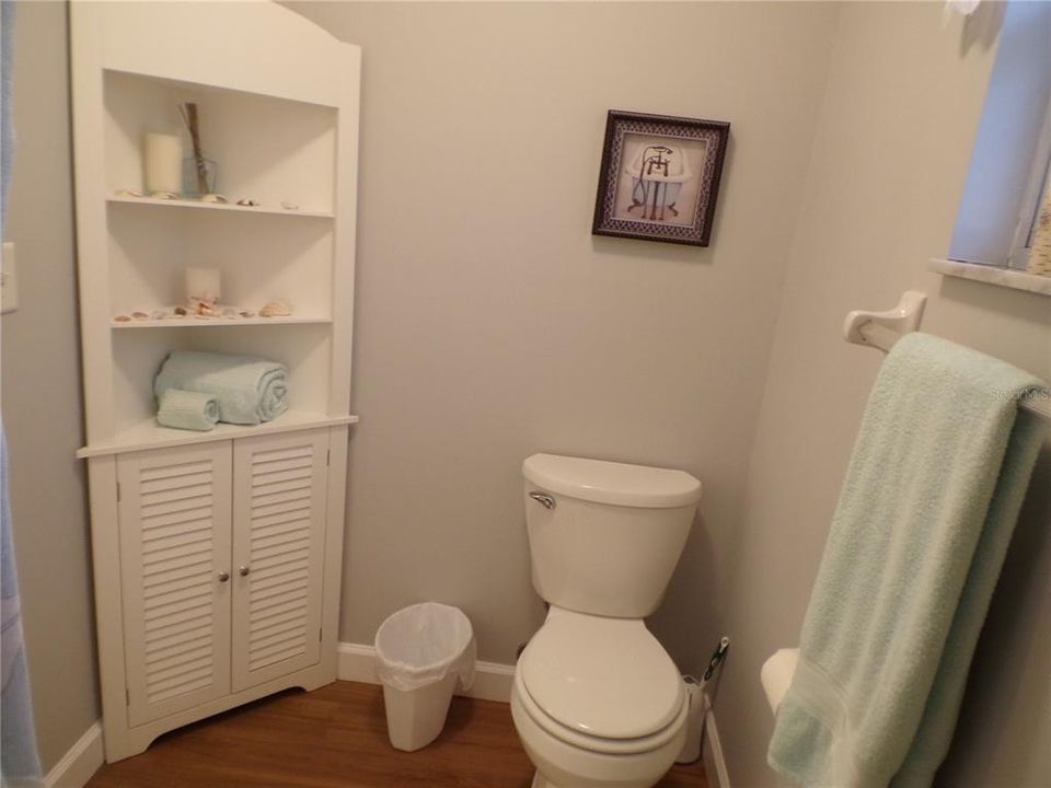 For Sale: $135,000 (1 beds, 1 baths, 816 Square Feet)