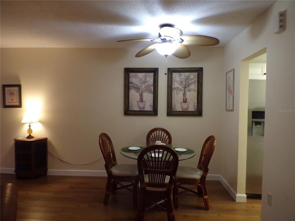 For Sale: $135,000 (1 beds, 1 baths, 816 Square Feet)