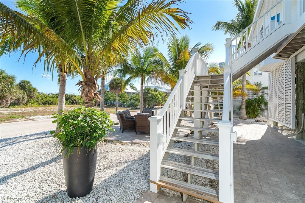 待售: $2,500,000 (3 贝兹, 3 浴室, 2539 平方英尺)