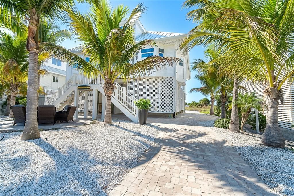 待售: $2,500,000 (3 贝兹, 3 浴室, 2539 平方英尺)