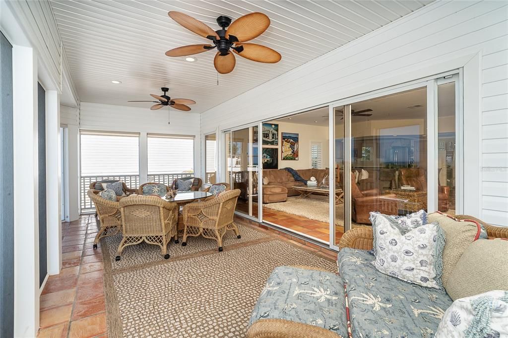 待售: $2,500,000 (3 贝兹, 3 浴室, 2539 平方英尺)