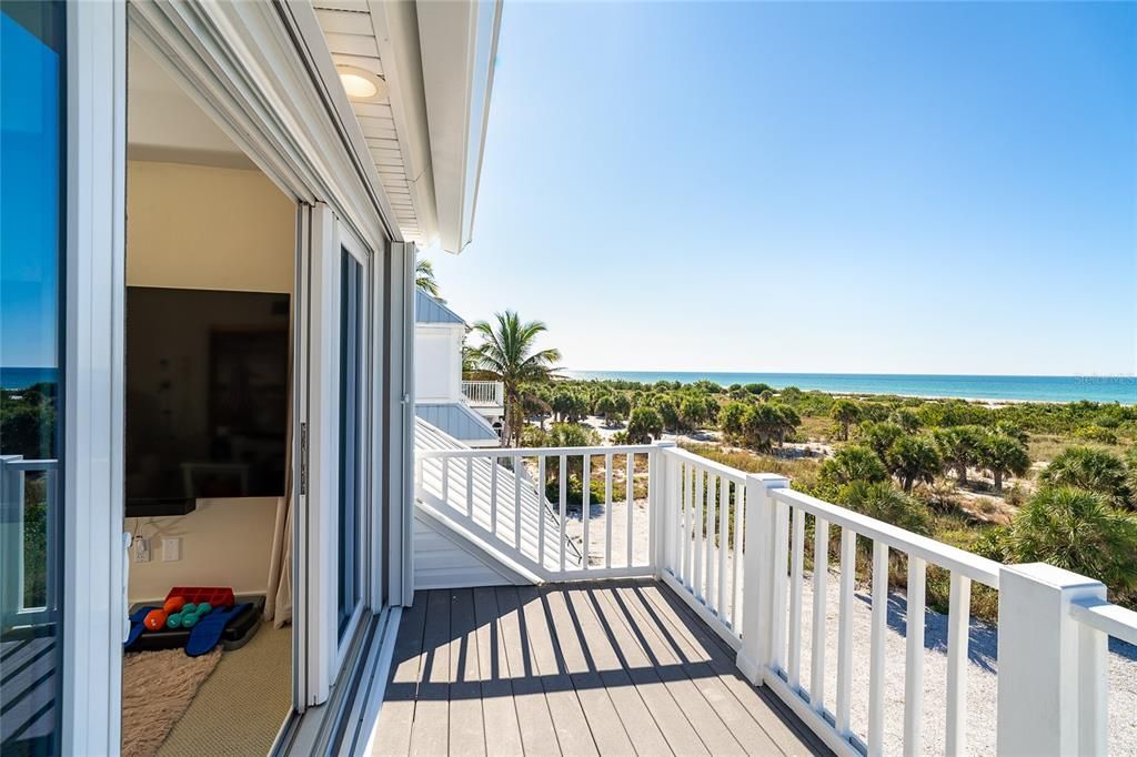 待售: $2,500,000 (3 贝兹, 3 浴室, 2539 平方英尺)