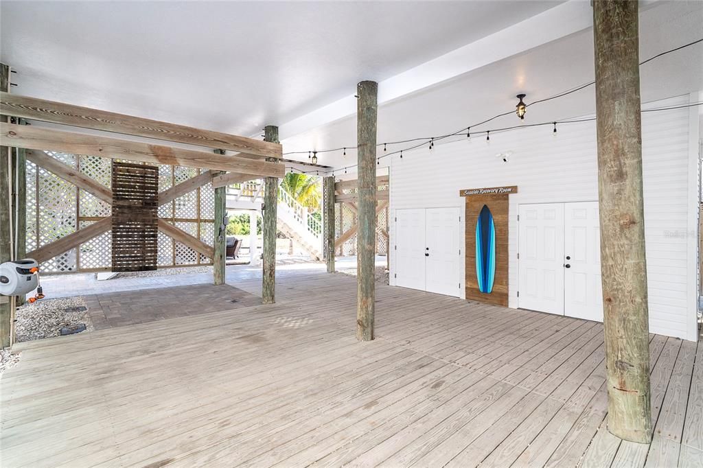 待售: $2,500,000 (3 贝兹, 3 浴室, 2539 平方英尺)