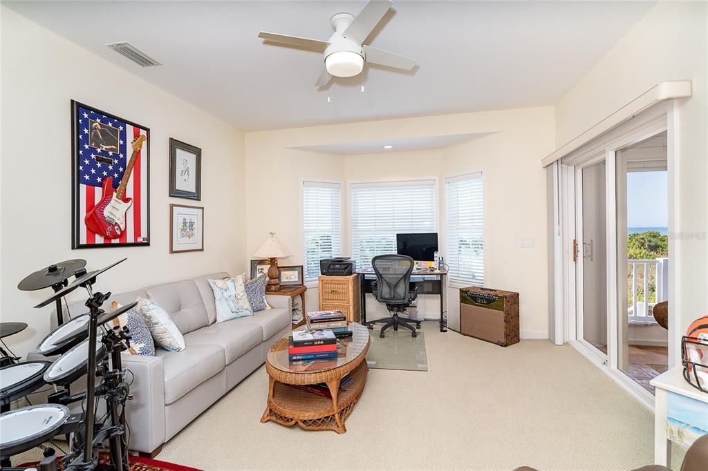 待售: $2,500,000 (3 贝兹, 3 浴室, 2539 平方英尺)