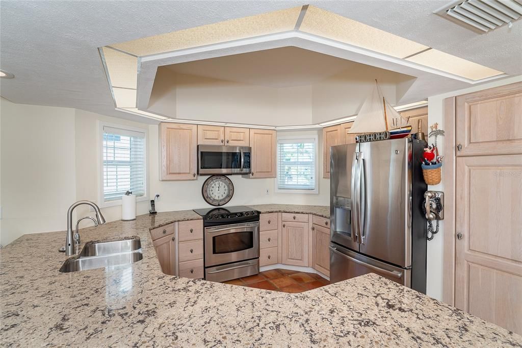 待售: $2,500,000 (3 贝兹, 3 浴室, 2539 平方英尺)