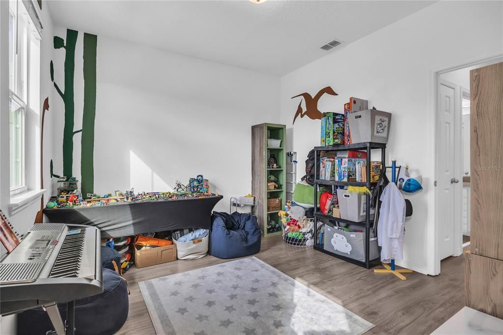 На продажу: $425,000 (3 спален, 2 ванн, 2375 Квадратных фут)